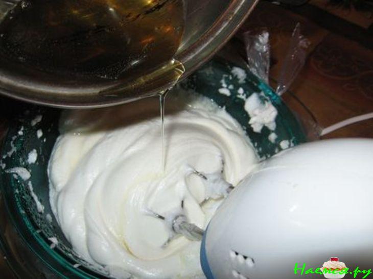 Трубочки с белково-заварным кремом