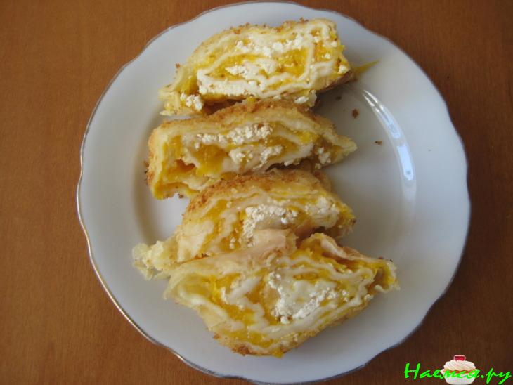 Штрудель с тыквой и творогом на скорую руку