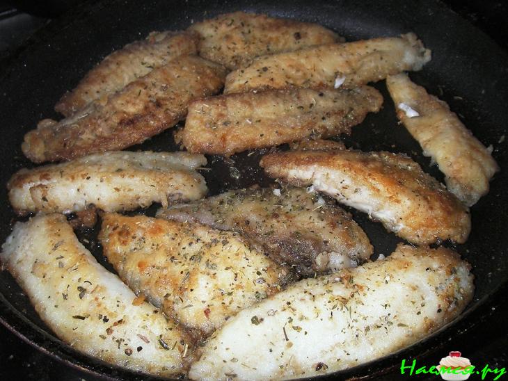 Тилапия запеченная с кабачками и соусом из айвы Тилапия запеченная с кабачками и соусом из айвы