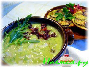 Изумрудно-бархатный супчик с руколой