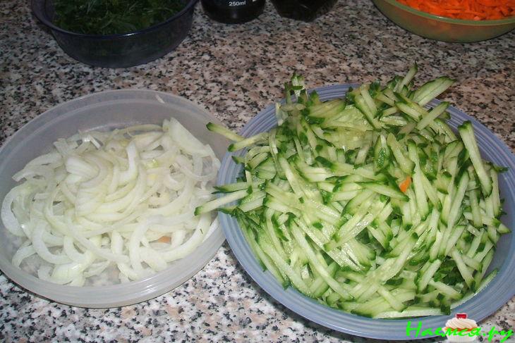 Корейский салат со свининой Корейский салат со свининой