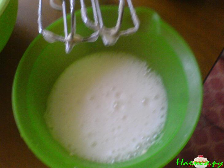 Пирожное "Снежное" (По мотивам "Битого стекла") Пирожное "Снежное" (По мотивам "Битого стекла")