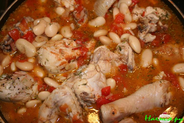 Курица и фасоль