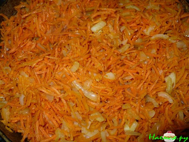 Горбуша с черносливом запечённая под шубой 