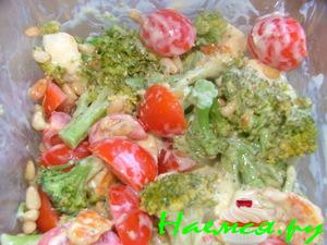 Теплый салат с сыром Халлуми