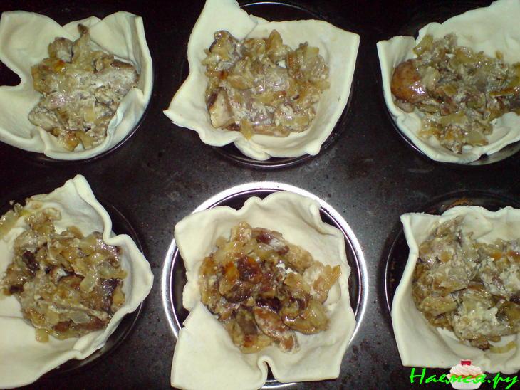 Грибные корзинки с шалфеем и сыром