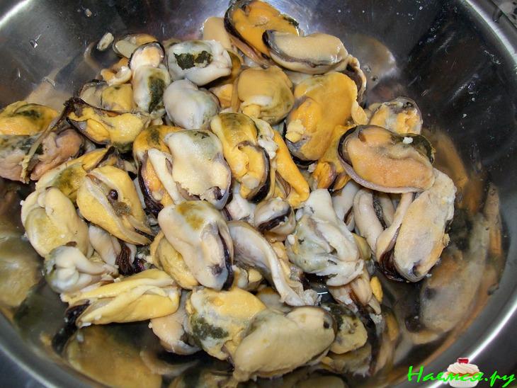 Мидии в восточном стиле и салат из пророщенного маша Мидии в восточном стиле и салат из пророщенного маша