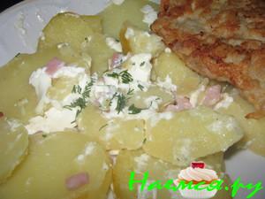 Картофель запеченный со сметаной