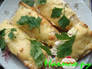 Хрустящие "лодочки" с копченой рыбой и яблоком Хрустящие "лодочки" с копченой рыбой и яблоком