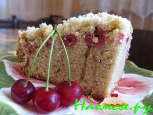 Пирог на газировке с вишней и посыпкой 'Штрейзель'