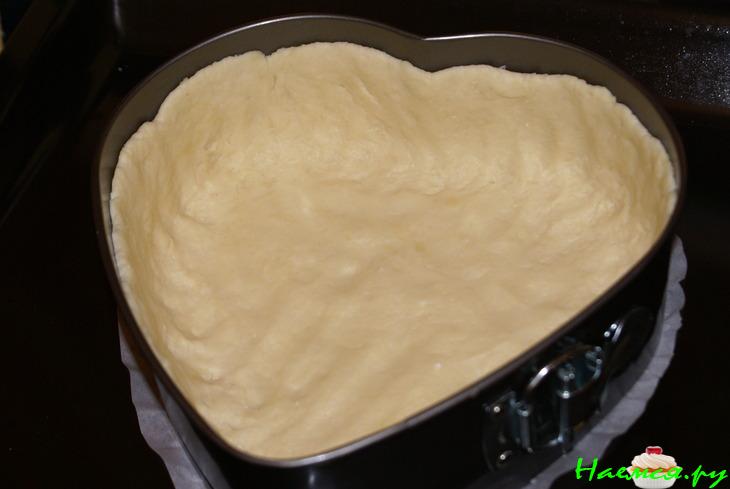 Творожный пирог с малиной и белым шоколадом Творожный пирог с малиной и белым шоколадом