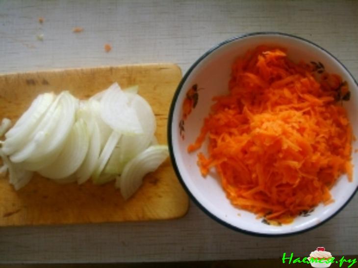 Гарнир из чесночных стрелочек