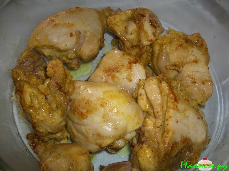 Куриные окорочка тушеные с луком