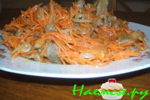 Мясной салат с соевым соусом