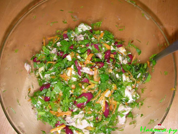 Салат куриный с фасолью "Сытный" Салат куриный с фасолью "Сытный"