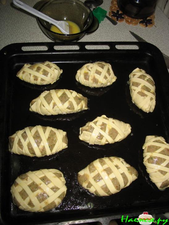 "Котлеты в слоёной плетенке"