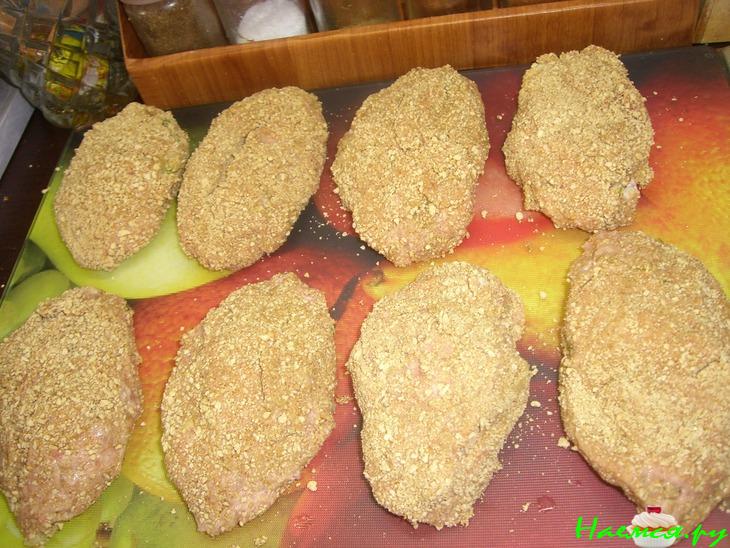 Котлеты куриные, а внутри гарнир:) Котлеты куриные, а внутри гарнир:)