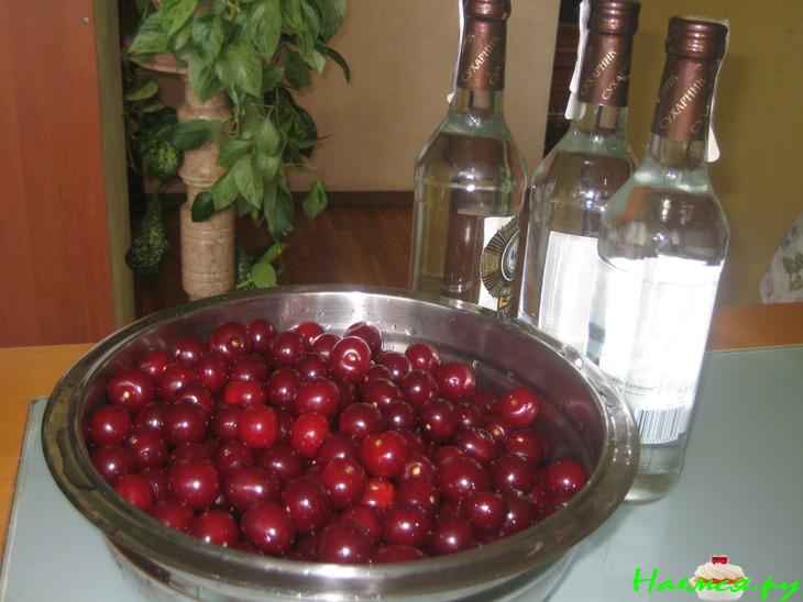 Вишневая' водка или 'Готовь сани летом