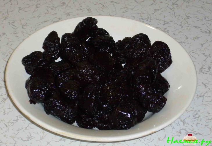 Треска в черносливе