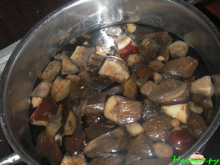 Салат с подосиновиками и креветками