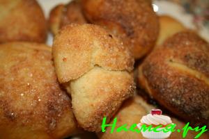 Творожные булочки посыпанные сахаром