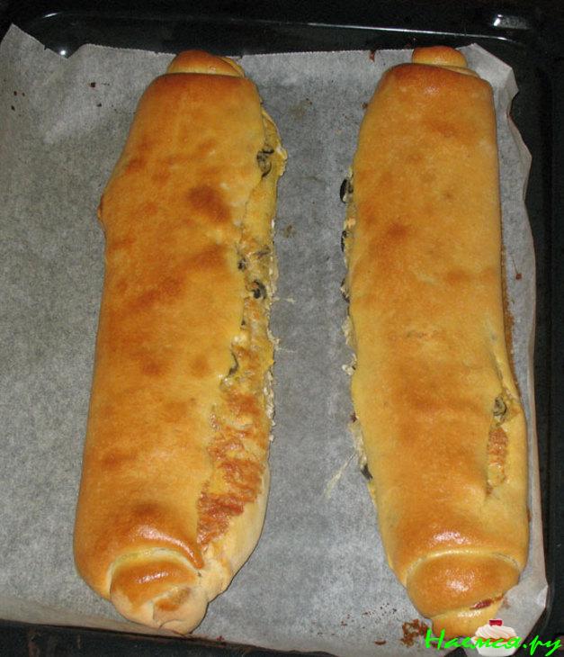 Рулет с творожно-сырной начинкой