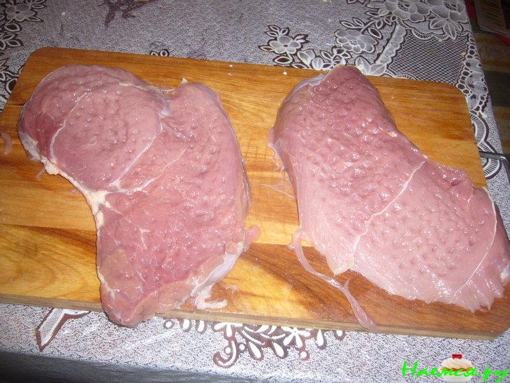 Говядина в соусе из кураги