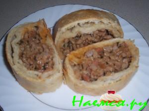 Рулет из лаваша со свиным фаршем