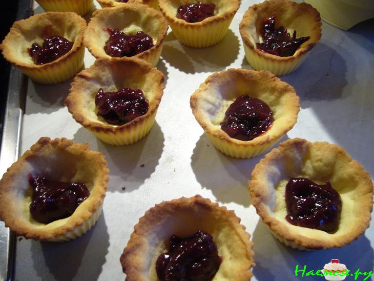 Корзиночки с белковым кремом, как в детстве