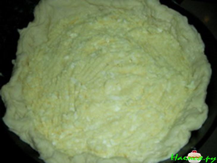 Пирог с картофельным пюре и сыром