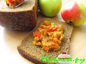Баклажанная икра с яблоками