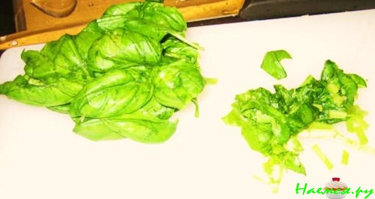 Томатный суп с базиликом, чесноком и чили Томатный суп с базиликом, чесноком и чили