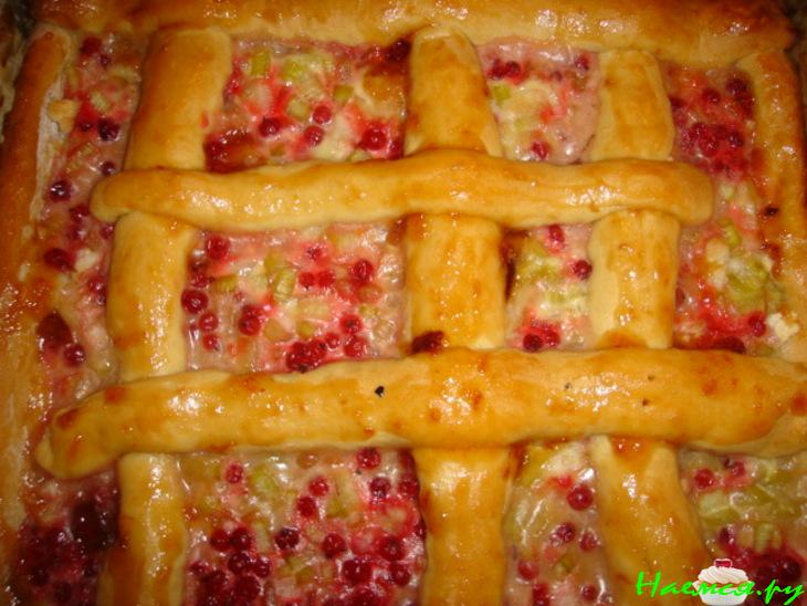 Пирог с ревенем (рабарбаром) латвийский