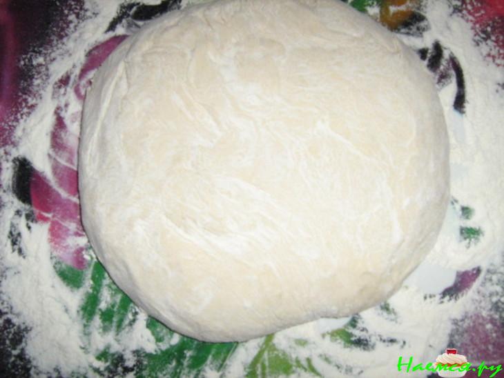 Пирожки с яичком и капустой