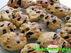 Выпечка к чаю с цитрусом и смородиной