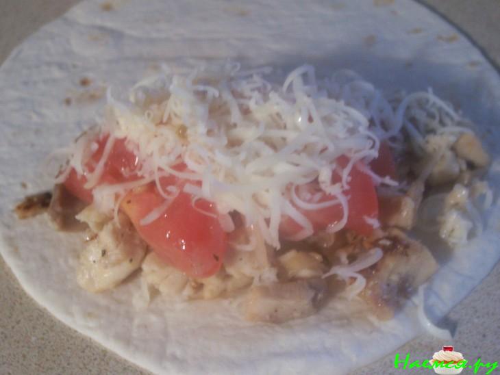 Буритто с куриной грудкой