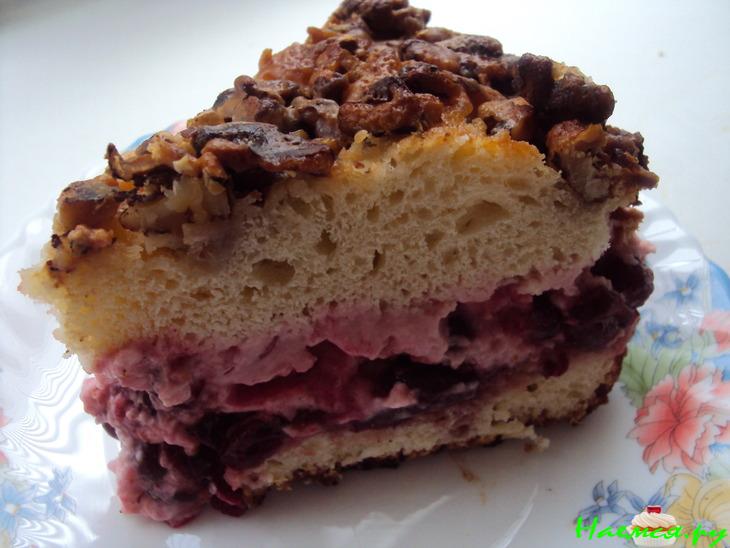 Вишнево-клюквенный пирог под орехово-карамельной корочкой Вишнево-клюквенный пирог под орехово-карамельной корочкой