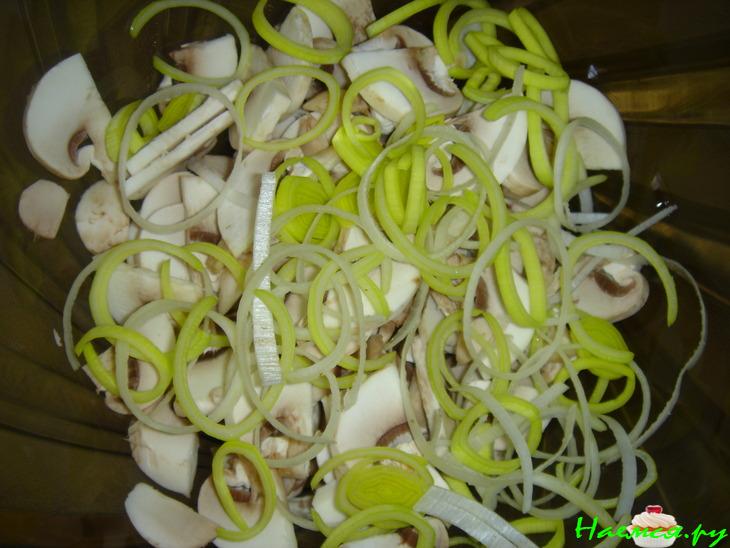 Салат постный с сырыми шампиньончиками