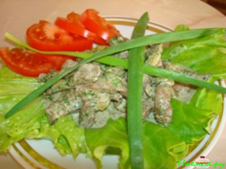 Печенка под зеленым соусом Печенка под зеленым соусом