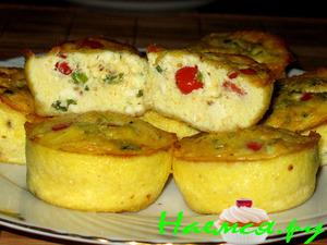 Мини-Фриттаты с карликовыми помидорами и сыром Фета