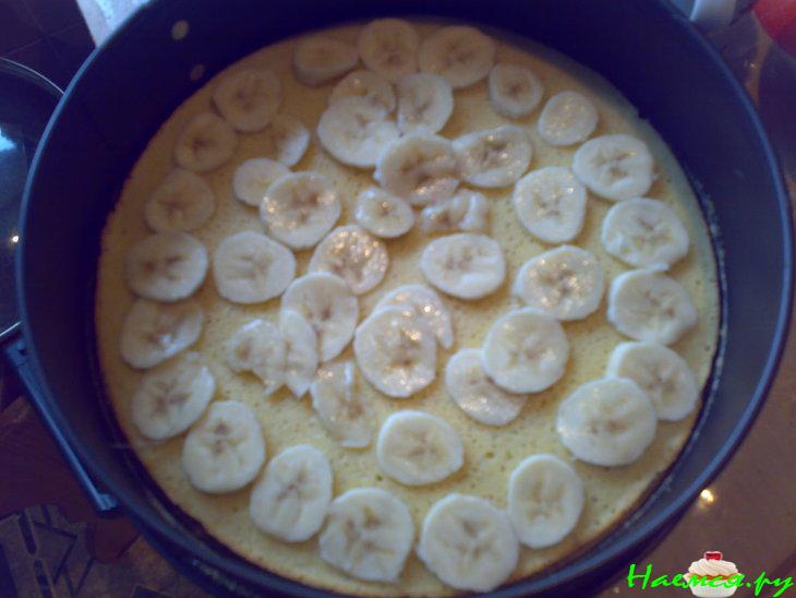 Клубнично-банановый йогуртовый тортик