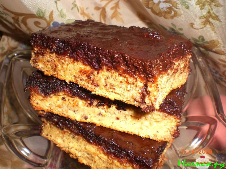 Манный пирог на ряженке с шоколадной заливкой Манный пирог на ряженке с шоколадной заливкой