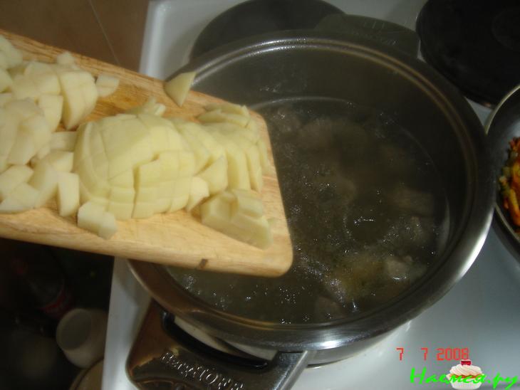 Суп с сырными лепёшечками