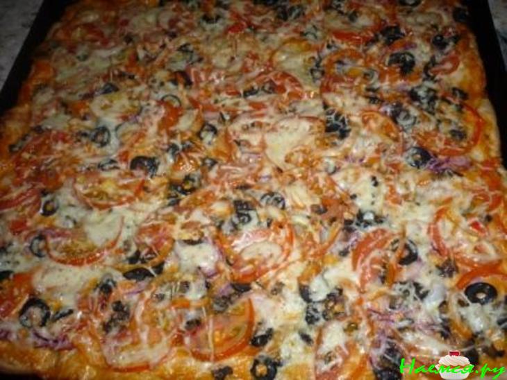 Пицца пикантная с жареными грибами