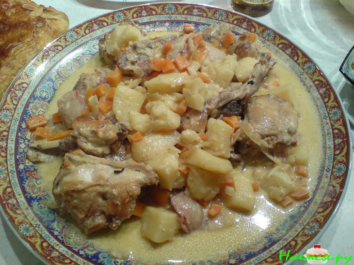 Кролик с картофелем и вином Кролик с картофелем и вином