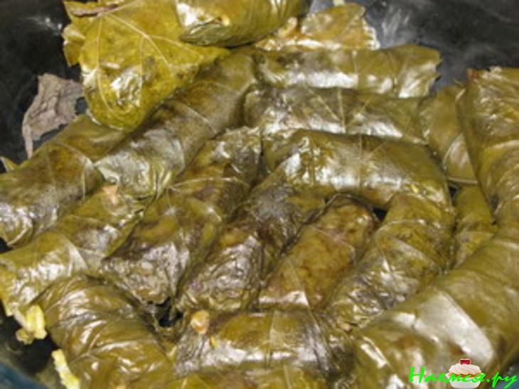 Долма вегетарианская с рисом и тыквенными семечками