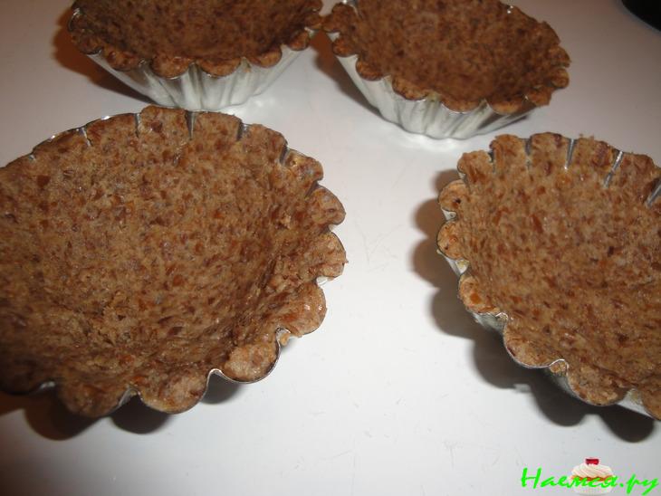 Корзиночки закусочные со свеклой и орехами