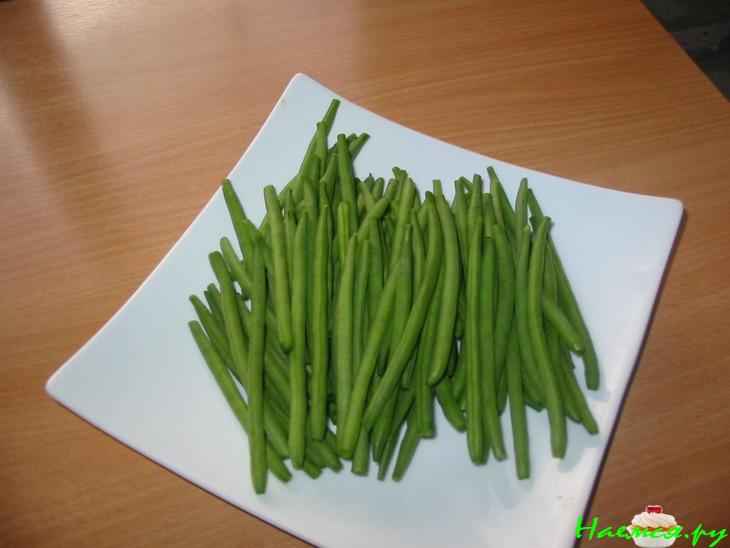 Закуска из стручковой фасоли в беконе 