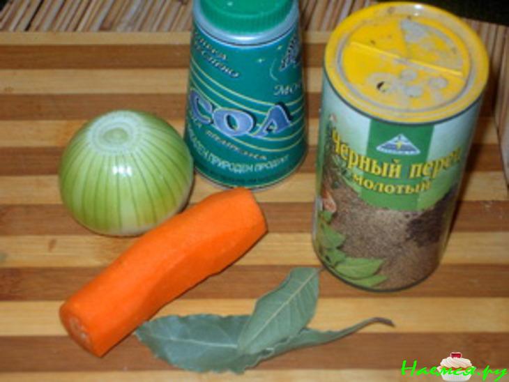 Суп "Фасолево-грибной с гренками"