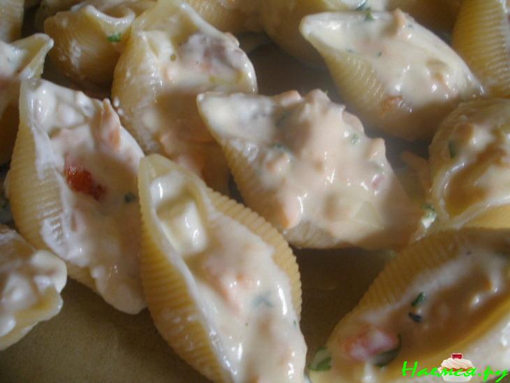 Ракушки, фаршированные лососем и рикоттой